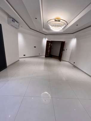 Joli appart F4 à Ngor Almadies image 10
