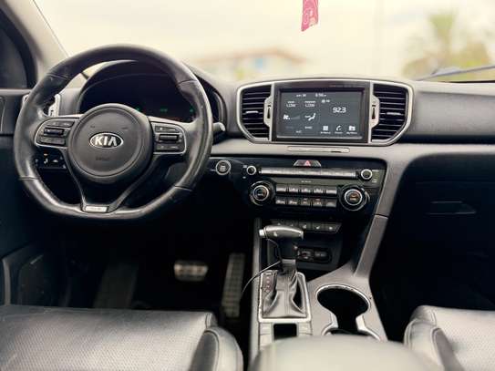 Kia Sportage 2019 AWD 2.0 image 12