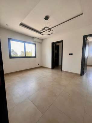 Appartement à louer à mermoz au 3e etage image 11
