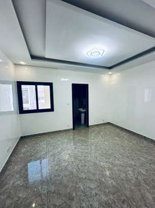 STUDIO F3 AUX MAMELLES image 5