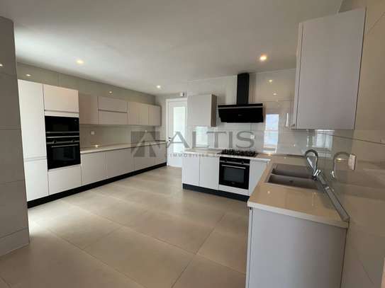APPARTEMENT F5 HAUT STANDING - HAUT PLATEAU image 10