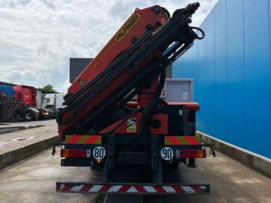 CAMION PORTEUR GRUE IVECO TRAKKER image 4