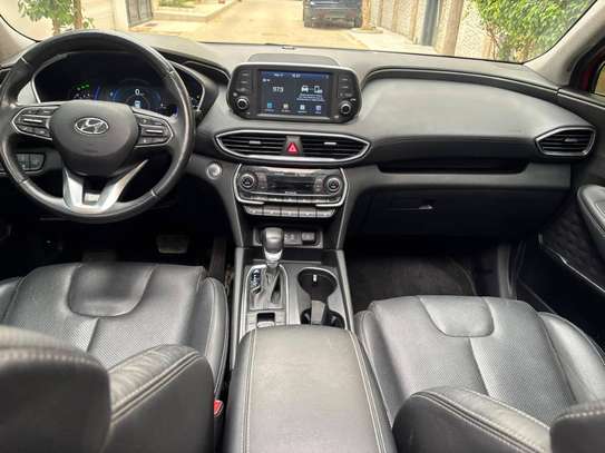 Hyundia Santafe image 10
