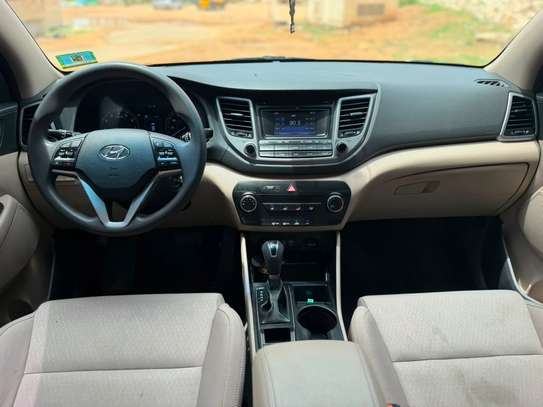 Hyundai Tucson 2016 automatique essence 2.0L AWD image 7