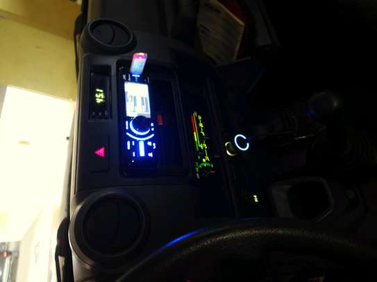Land cruiser 76 image 6