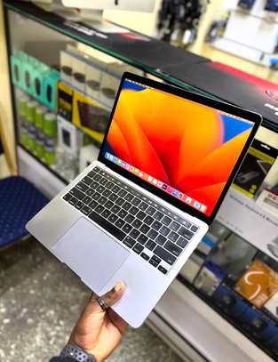 MacBook Pro Touchbar 2020 13 pouces image 4