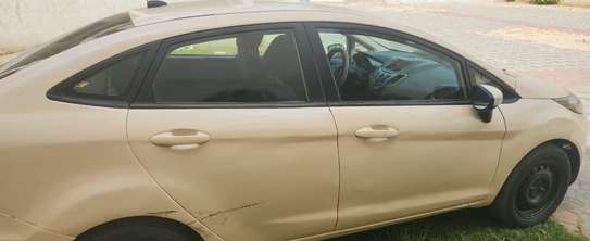 Ford Fiesta Berline 2010 – Essence – Boîte automatique image 4
