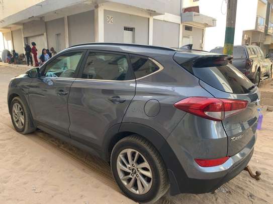 HYUNDAI TUCSON 2017 image 11