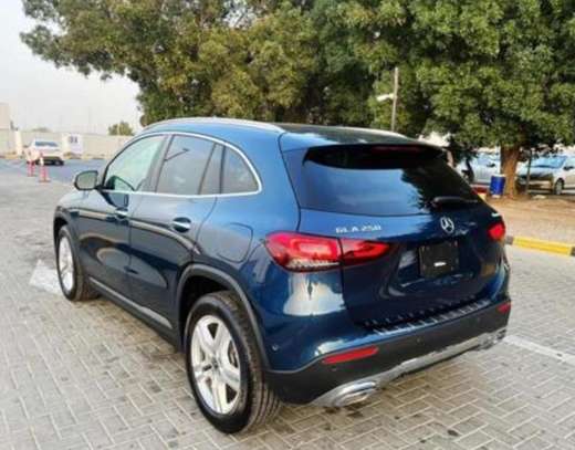 MERCEDES BENZ GLA 250 2021 image 7