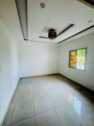 Appartement à louer F3 image 3