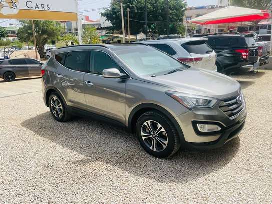 Hyundai Santa Fe 2016 parfait état image 6
