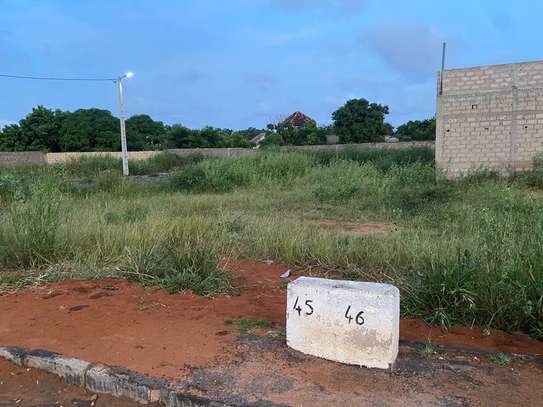 Titre foncier individuel 150m2 à Bambilor route bitumée image 2