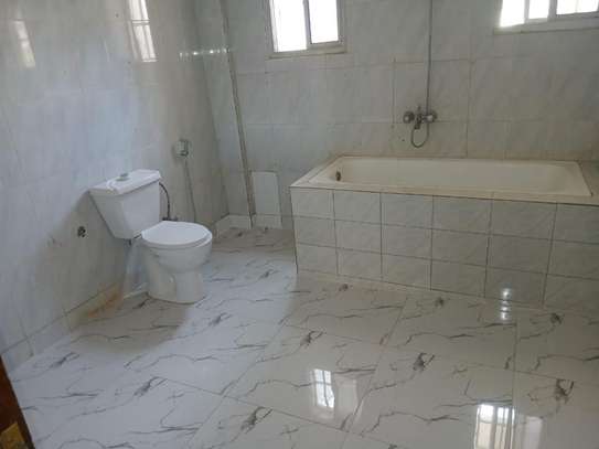 Bel Appartement F4 à louer aux Almadies image 4