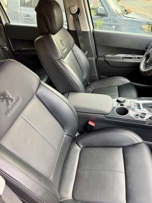PEUGEOT 3008 année 2016 image 7