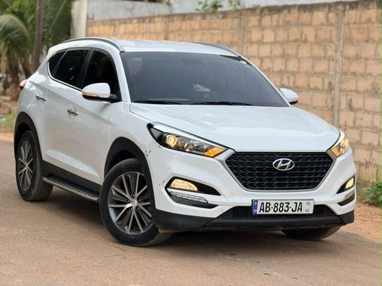 Hyundai Tucson image 2