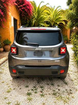 Jeep renegade image 3