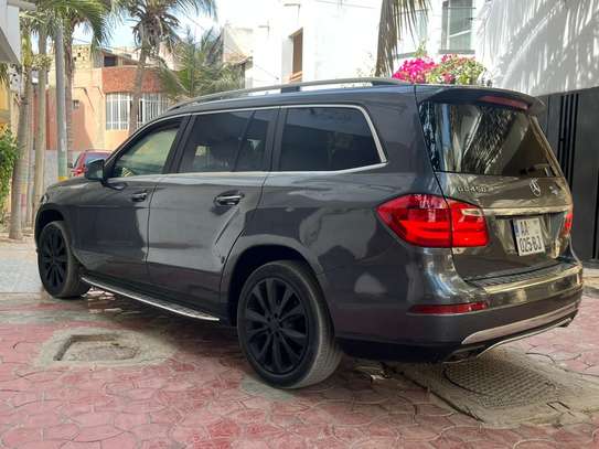 Mercedes gl450 image 4