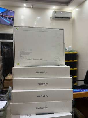 MacBook Pro M5 14 Pouces 2026 image 2