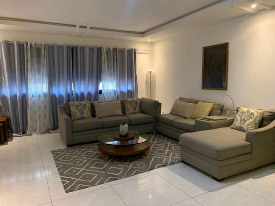 Appartement F2 à louer à Mermoz image 6