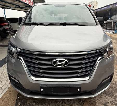 Hyundai Starex 2019 VIP 9 places image 13