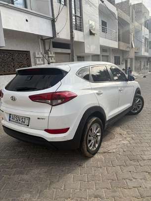 HYUNDAI TUCSON 2016 image 4