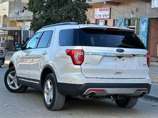 Ford Explorer 2017 image 4