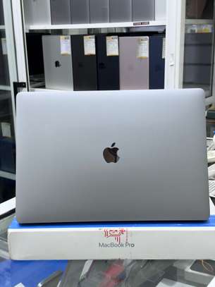 MacBook Pro 2019 i9 1To/64go ram image 2