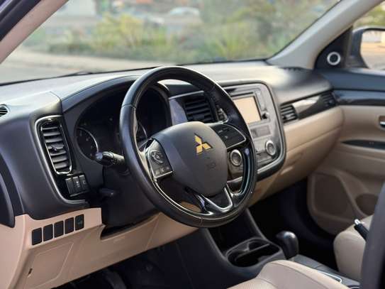 Mitsubishi Outlander SEL 7 places 4 cylindres image 5