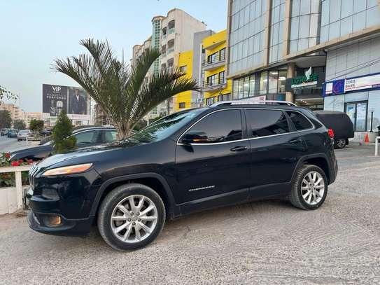 Location Jeep Cherokee image 8