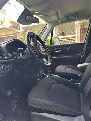 Jeep Renegade 2018 image 6