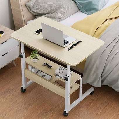 Table ordinateur avec roues image 2