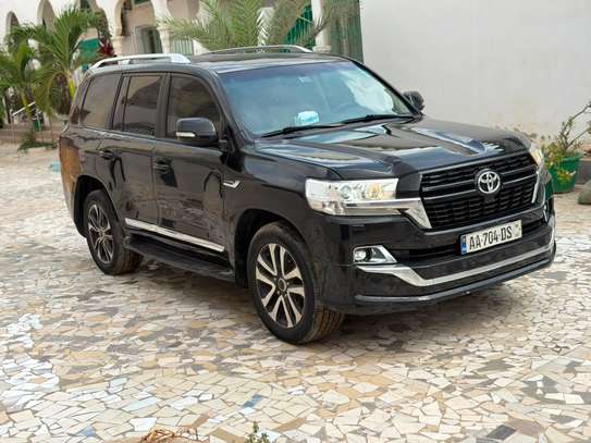 Toyota land cruiser V8 image 10