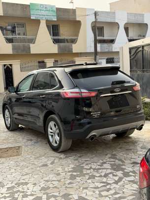 Ford edge SEL image 8