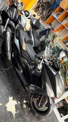Tmax, 500 injection 2010 variateur avant arrière avec Cmc image 4