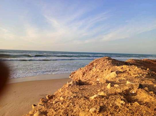 Terrain Mboro plage image 2