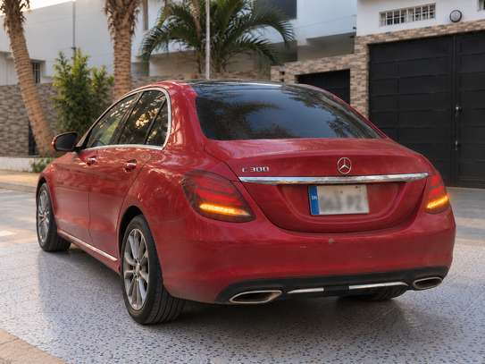 Mercedes C300 2016 – Très belle, Élégante, Full options image 2