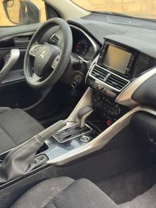 Mitsubishi Eclipse Cross image 5
