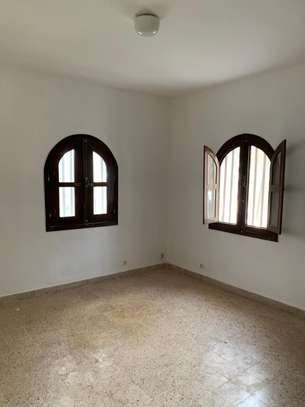 Villas jumelles à louer aux Almadies image 4