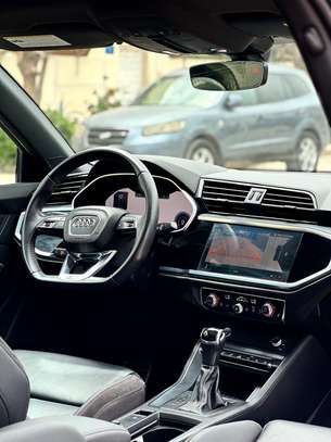 Audi Q3 S Line 2019 image 8