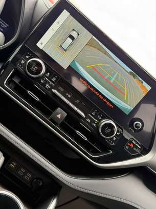 Toyota Highlander 2023 platinum image 12