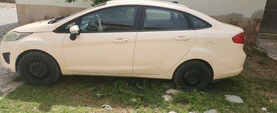 Ford Fiesta Berline 2010 – Essence – Boîte automatique image 7