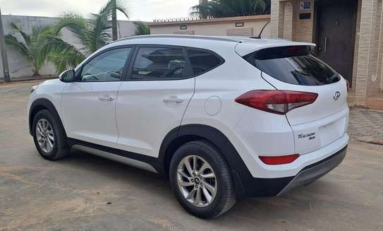 Hyundai Tucson 2017 1,6 litres version 4x4 image 5