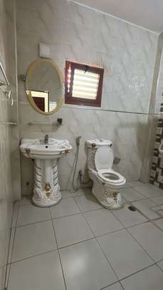 GRAND APPARTEMENT F3 LUMINEUX - POINT E image 3