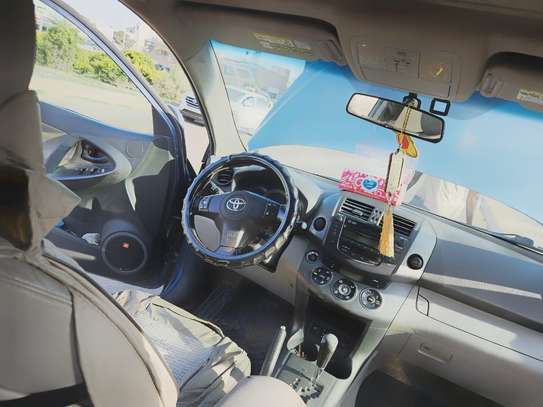 A vendre Toyota Raph 4 2013 image 4