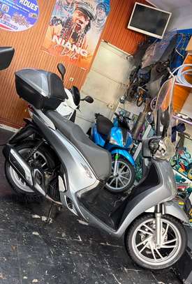 Honda Lesgo 150 CC année 2019, avec Cmc image 9