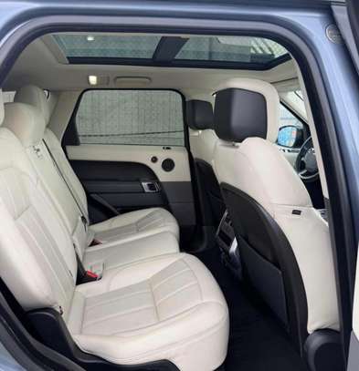 Range  sport image 8