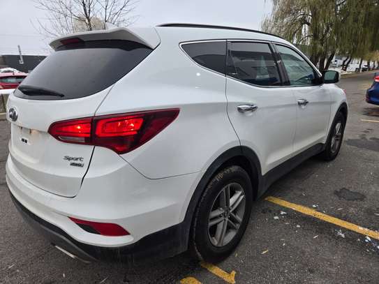 Hyundai Santafe 2017 full options 4x4 image 8