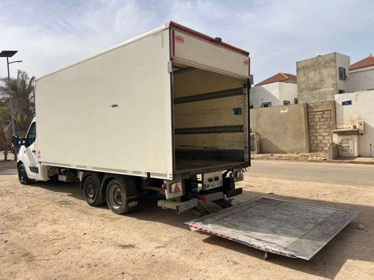 renault master image 2