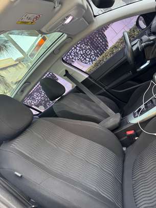 Peugeot 308 2017 image 8