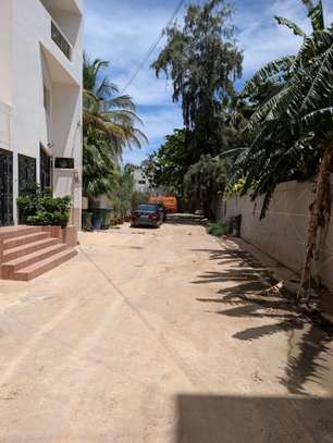 Immeuble R+6 à louer aux almadies image 6